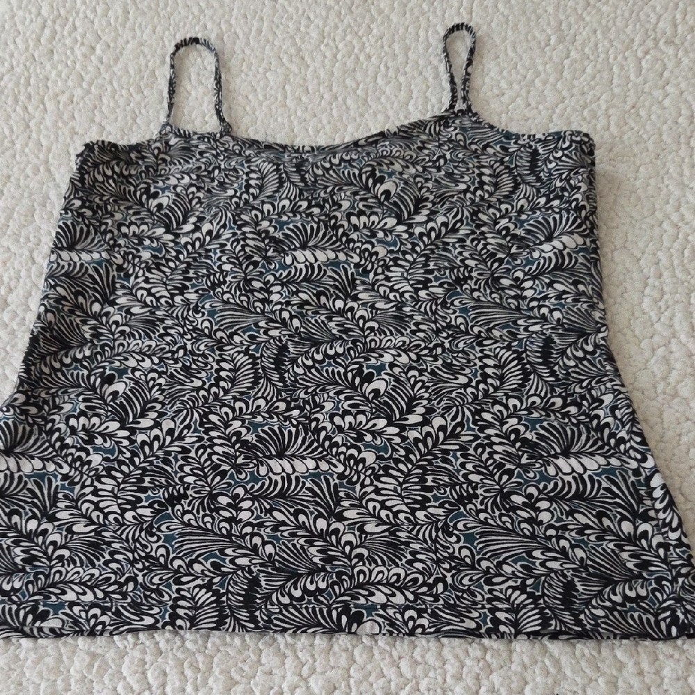 ANN TAYLOR LOFT TANK TOP